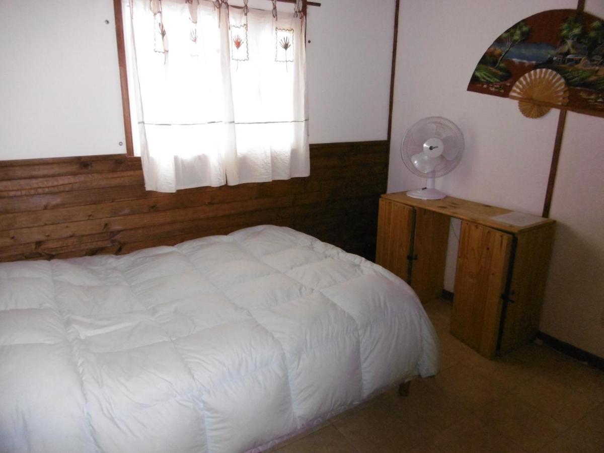 Hostel La Casa De Tounens Puerto Madryn Ngoại thất bức ảnh